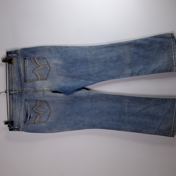 l.e.i. Ashley Low Rise Slim Boot Distressed Lite Blue Jeans Junior Size 17 Short - Picture 7 of 17
